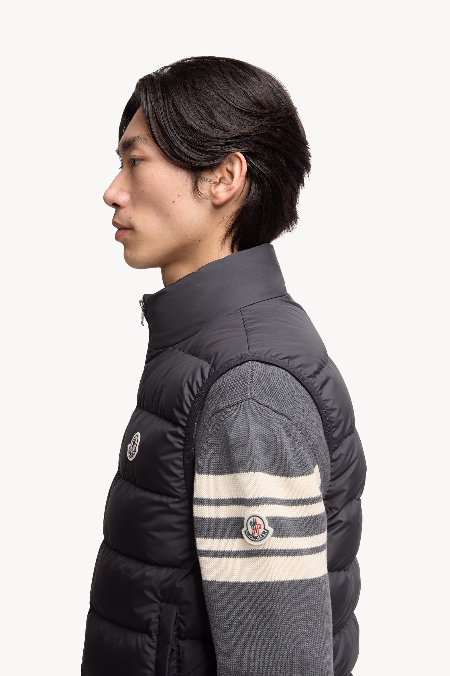 Contrin Down Vest Men Black Moncler 4